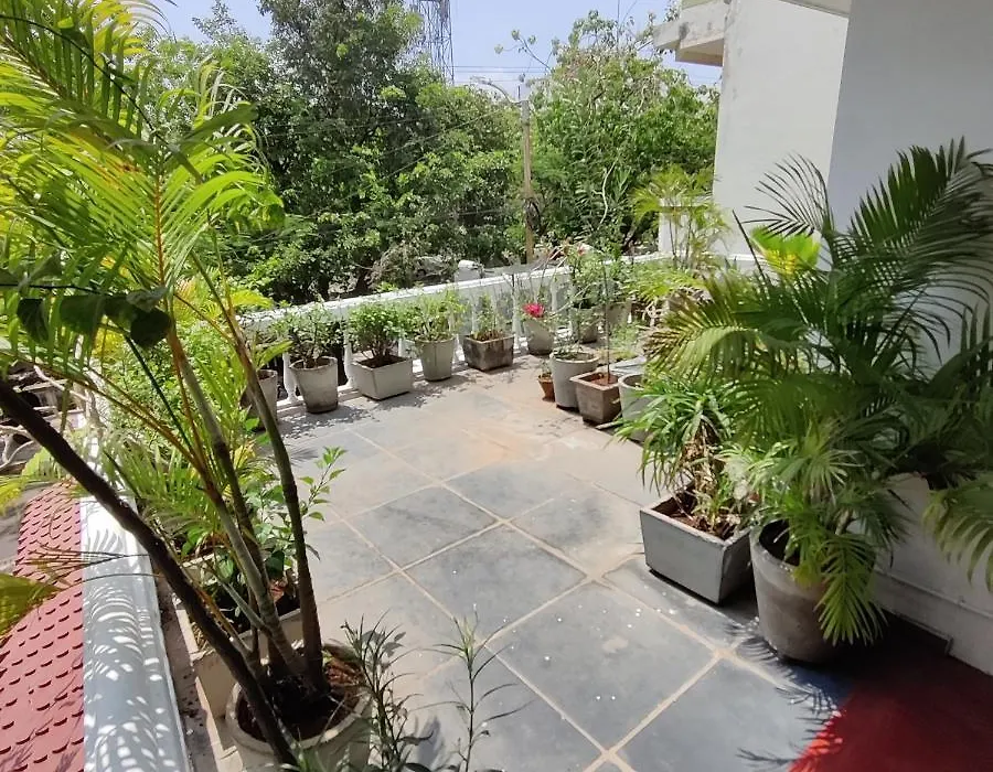 White Villa Guest House Pondicherry-1